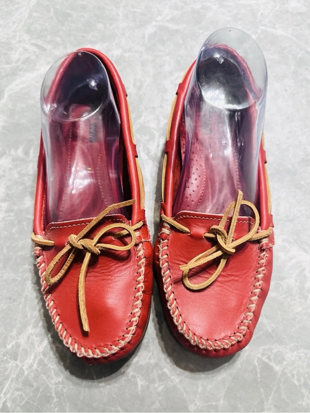 Minnetonka Red Leather Moccasins Shoes Size 8 Womens Casual Slip On Comfort